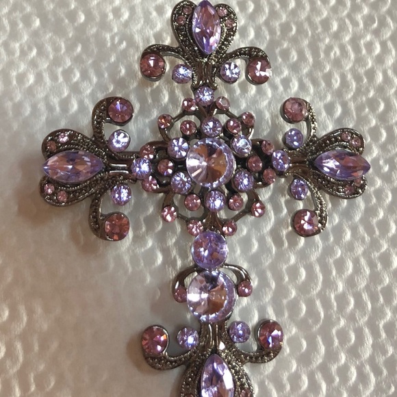 Jewelry - Vtge Pink & Lilac Rhinestone Cross Brooch
